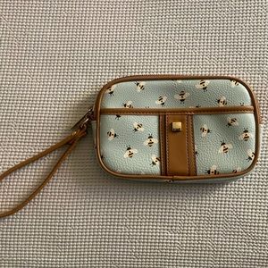 Women’s bumble bee wristlet wallet